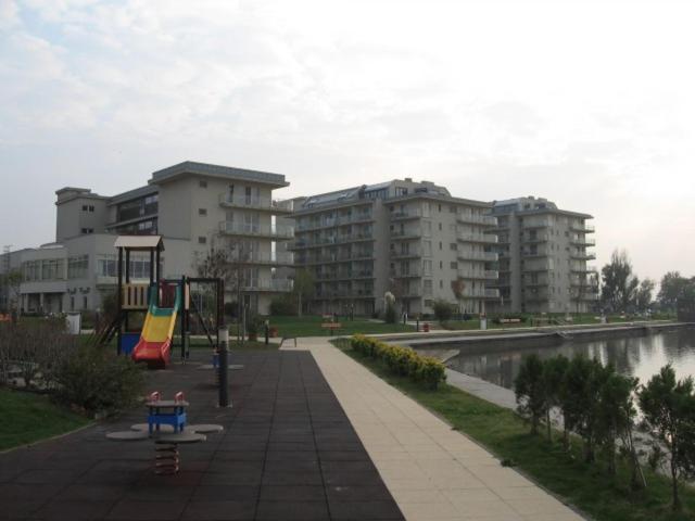 Azur Apartman Apartment แวแลนแซ ภายนอก รูปภาพ