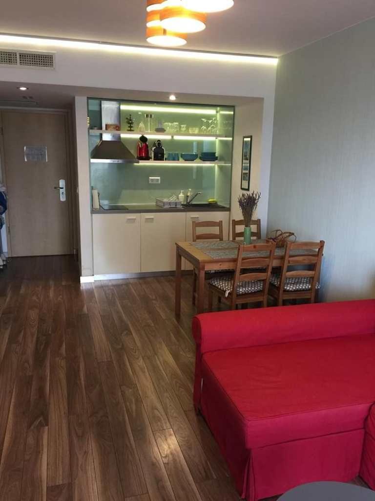 Azur Apartman Apartment แวแลนแซ ภายนอก รูปภาพ